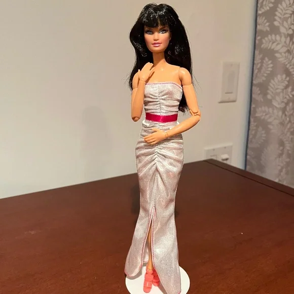 Barbie Doll HTF 2008 Top Model Hair Wear Teresa, Mattel - Picture 9 of 10